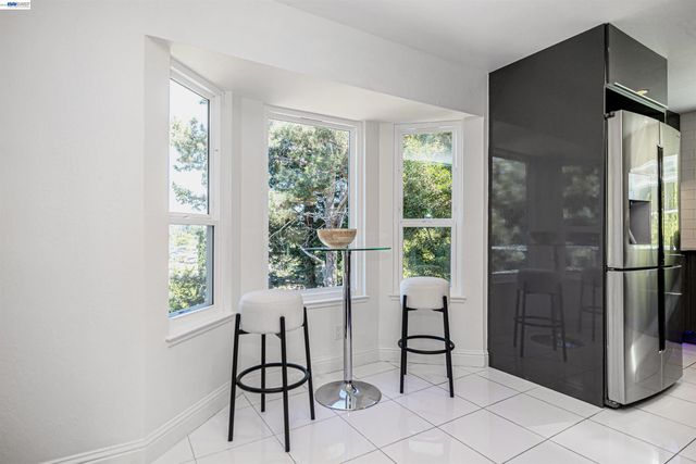 3060 Todd Ct, Castro Valley, CA 94546