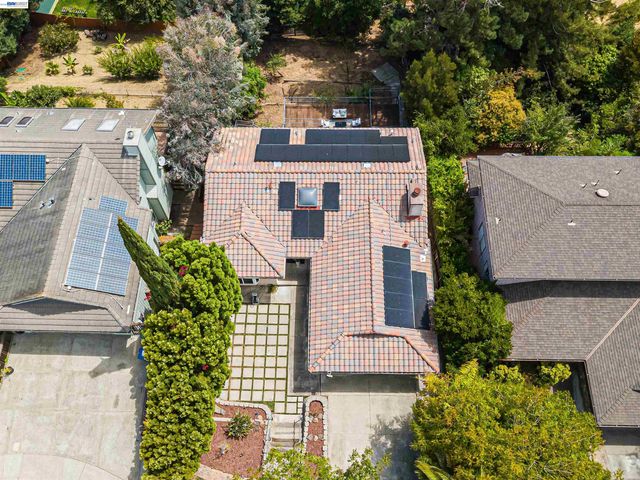 3060 Todd Ct, Castro Valley, CA 94546
