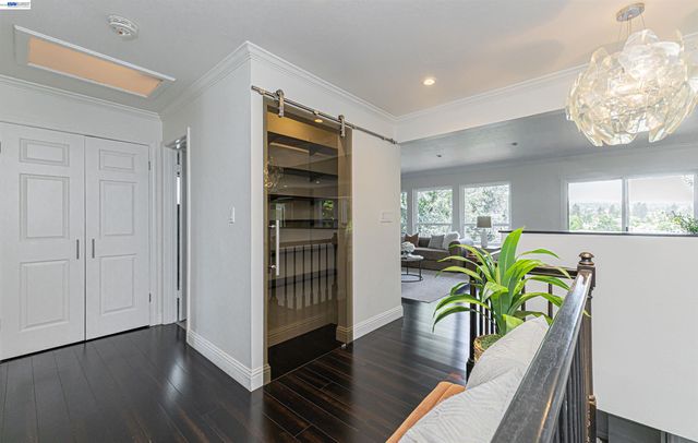 3060 Todd Ct, Castro Valley, CA 94546
