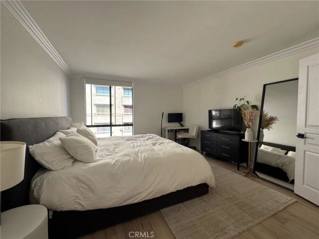 7320 Hawthorn Avenue 312, Los Angeles, CA 90046