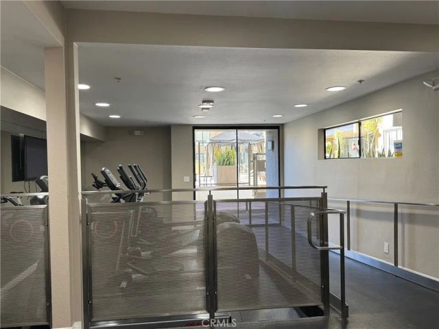 7320 Hawthorn Avenue 312, Los Angeles, CA 90046