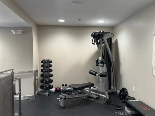 7320 Hawthorn Avenue 312, Los Angeles, CA 90046