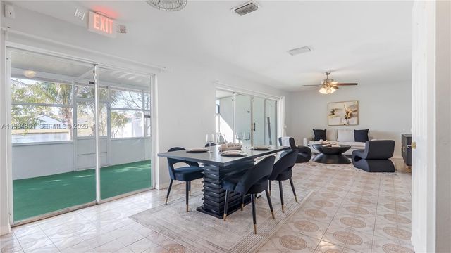 12134 NW 35th St, Sunrise, FL 33323