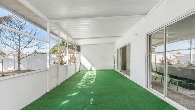 12134 NW 35th St, Sunrise, FL 33323