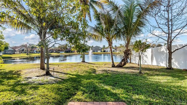 12134 NW 35th St, Sunrise, FL 33323