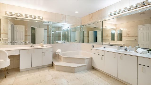 12134 NW 35th St, Sunrise, FL 33323