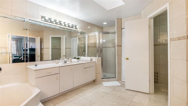 12134 NW 35th St, Sunrise, FL 33323