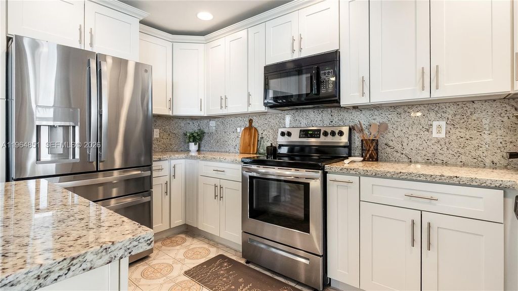 12134 NW 35th St, Sunrise, FL 33323