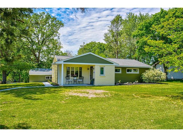1109 Saint Croix Heights, Hudson, WI 54016