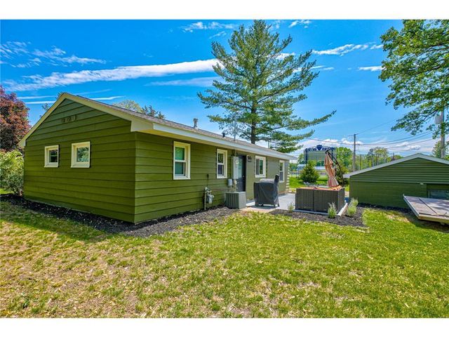 1109 Saint Croix Heights, Hudson, WI 54016