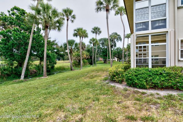 5 Vista Gardens Trail 202, Vero Beach, FL 32962