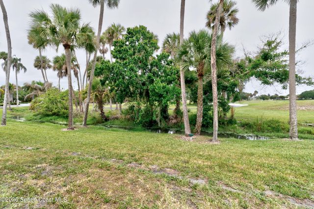 5 Vista Gardens Trail 202, Vero Beach, FL 32962