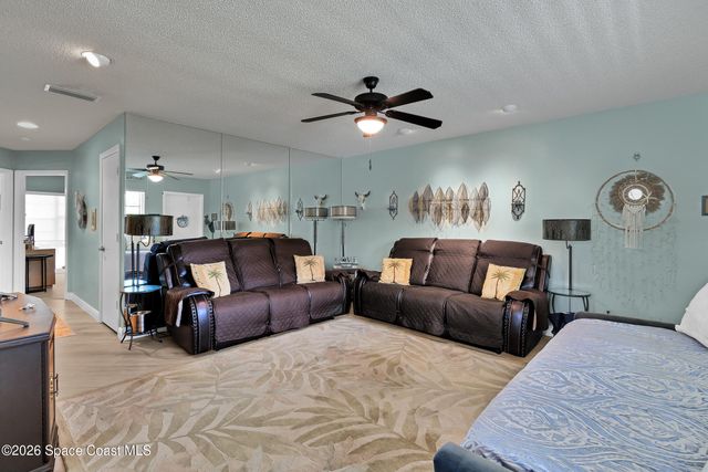 5 Vista Gardens Trail 202, Vero Beach, FL 32962