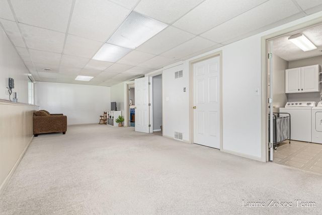 11302 8th Avenue Nw, Tallmadge Twp, MI 49534