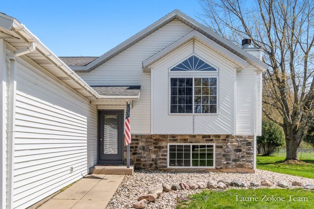 11302 8th Avenue Nw, Tallmadge Twp, MI 49534