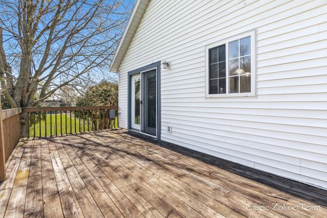 11302 8th Avenue Nw, Tallmadge Twp, MI 49534
