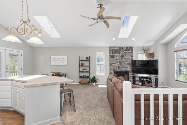 11302 8th Avenue Nw, Tallmadge Twp, MI 49534