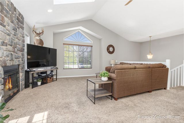 11302 8th Avenue Nw, Tallmadge Twp, MI 49534