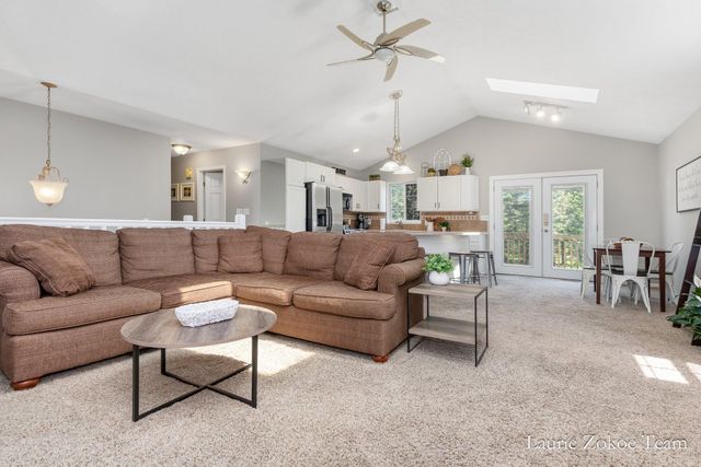 11302 8th Avenue Nw, Tallmadge Twp, MI 49534