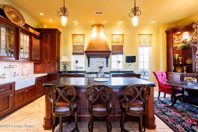 1604 Cherokee Rd 4, Louisville, KY 40205