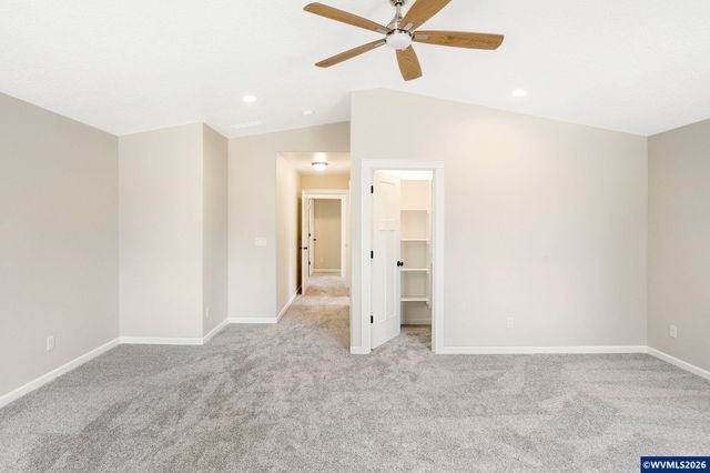 160 Salem Heights Av S, Salem, OR 97302