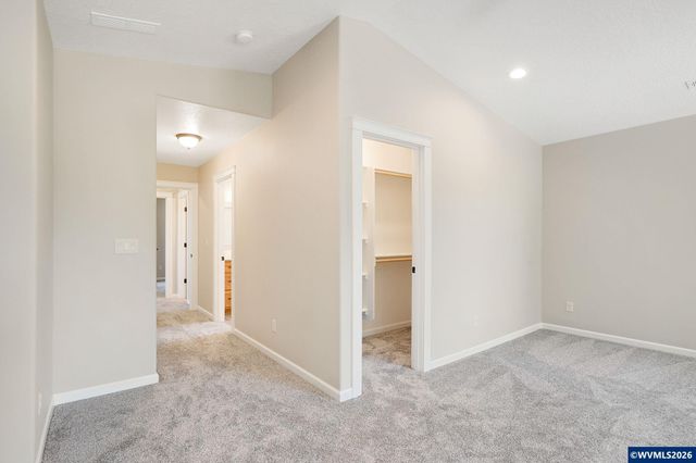 160 Salem Heights Av S, Salem, OR 97302