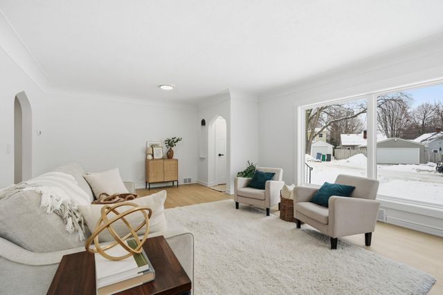 2643 Brighton Avenue NE, Minneapolis, MN 55418