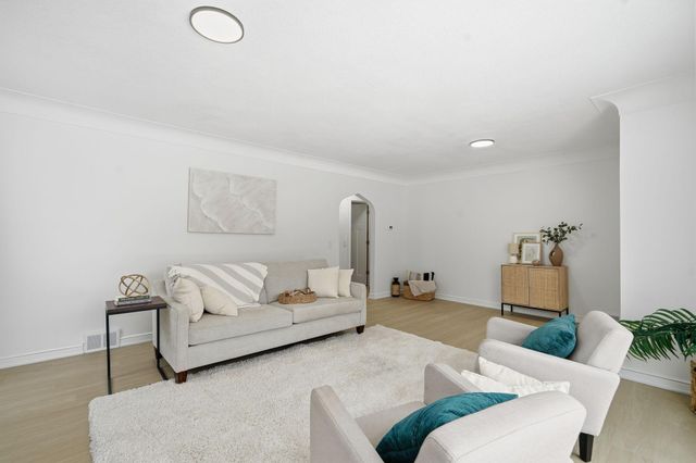 2643 Brighton Avenue NE, Minneapolis, MN 55418