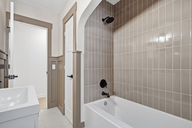 2643 Brighton Avenue NE, Minneapolis, MN 55418