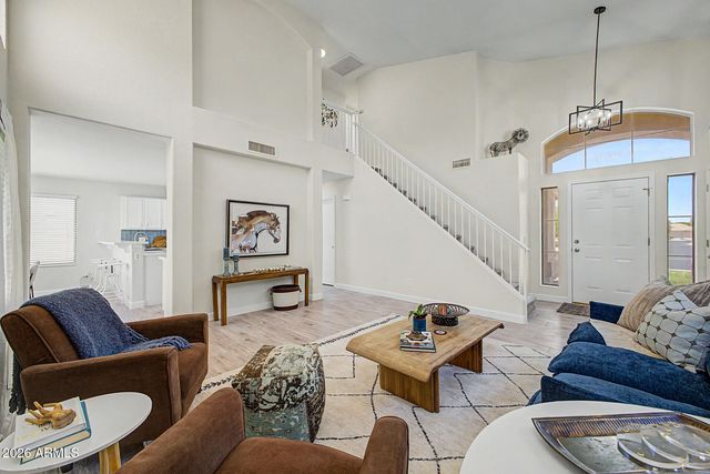 1333 W KINGBIRD Drive, Chandler, AZ 85286
