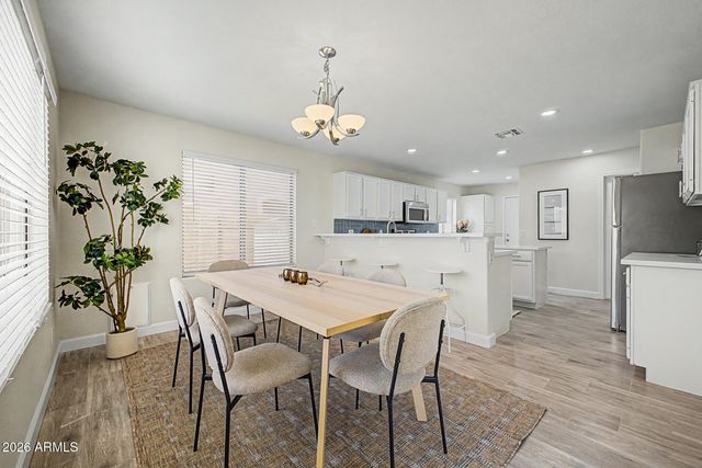 1333 W KINGBIRD Drive, Chandler, AZ 85286