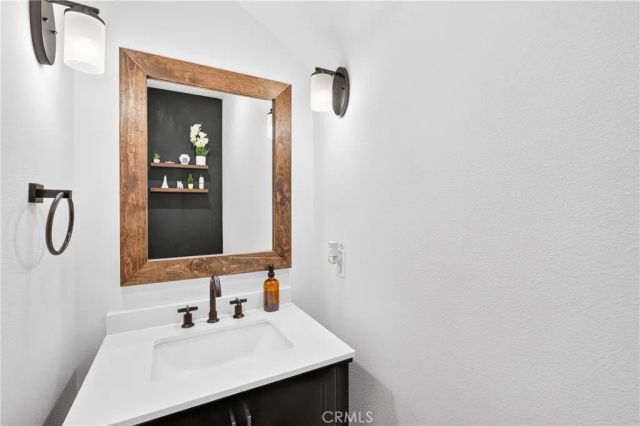 15923 Main, Chino, CA 91708