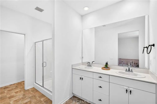15923 Main, Chino, CA 91708