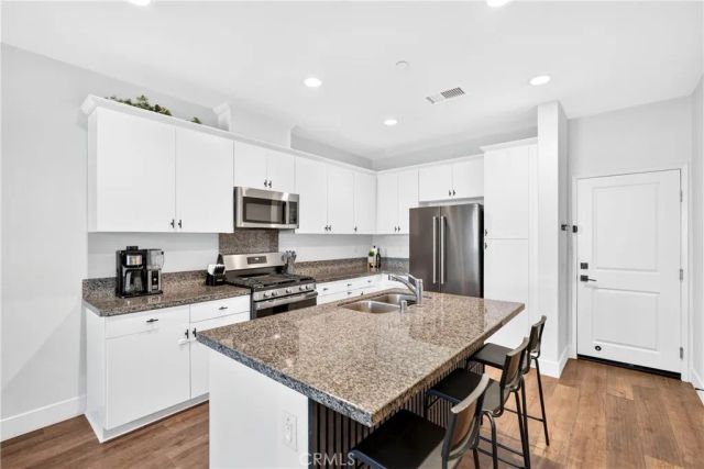 15923 Main, Chino, CA 91708