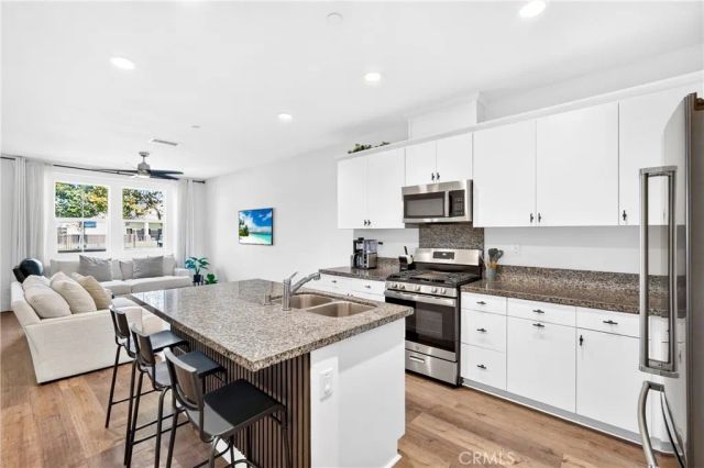 15923 Main, Chino, CA 91708