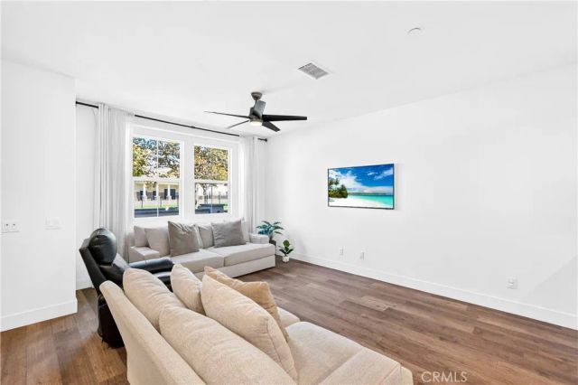 15923 Main, Chino, CA 91708