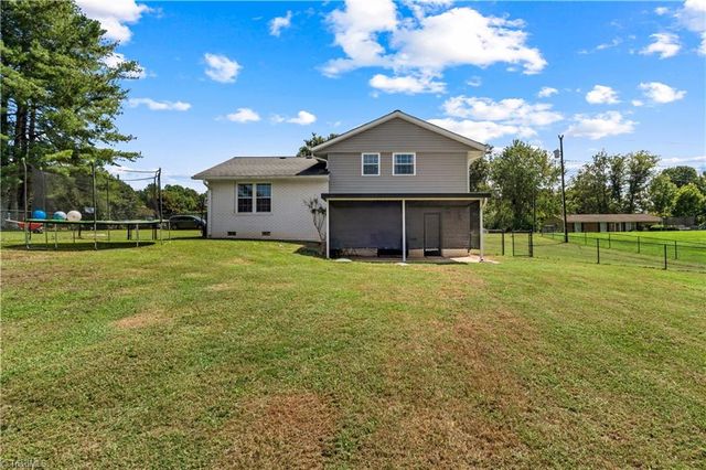 274 Dixie Hill Road, North Wilkesboro, NC 28659