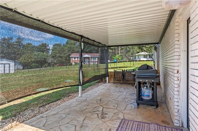 274 Dixie Hill Road, North Wilkesboro, NC 28659