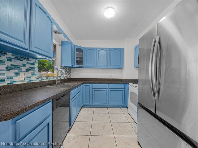 1335 Glenwood Avenue, Sebring, FL 33870