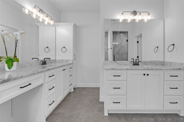 5327 E 124th Place S, Bixby, OK 74008