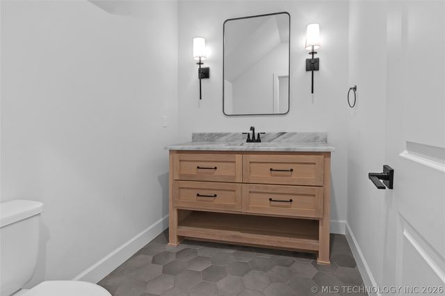 5327 E 124th Place S, Bixby, OK 74008