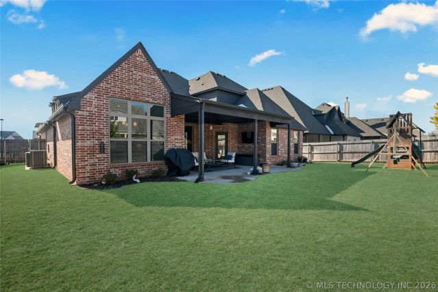 5327 E 124th Place S, Bixby, OK 74008