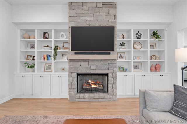 5327 E 124th Place S, Bixby, OK 74008