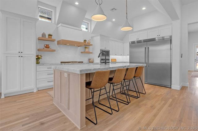 5327 E 124th Place S, Bixby, OK 74008