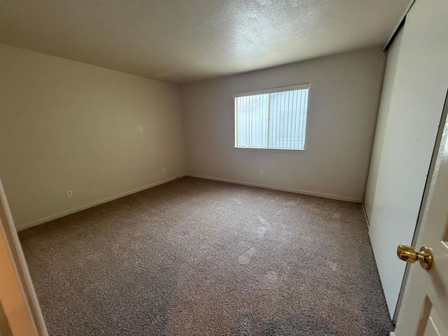 6541 Brook Hollow Cir, Stockton, CA 95219