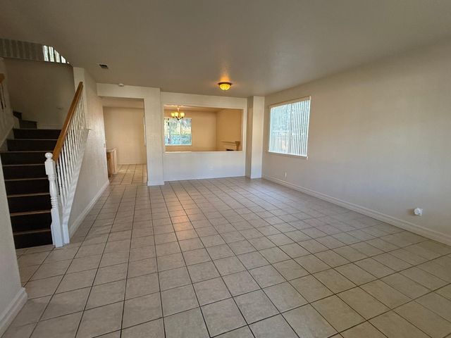 6541 Brook Hollow Cir, Stockton, CA 95219
