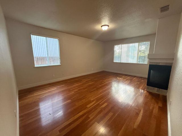 6541 Brook Hollow Cir, Stockton, CA 95219
