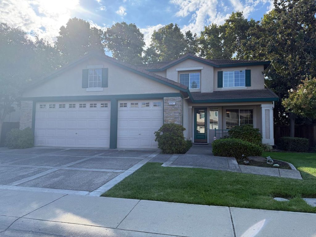 6541 Brook Hollow Cir, Stockton, CA 95219