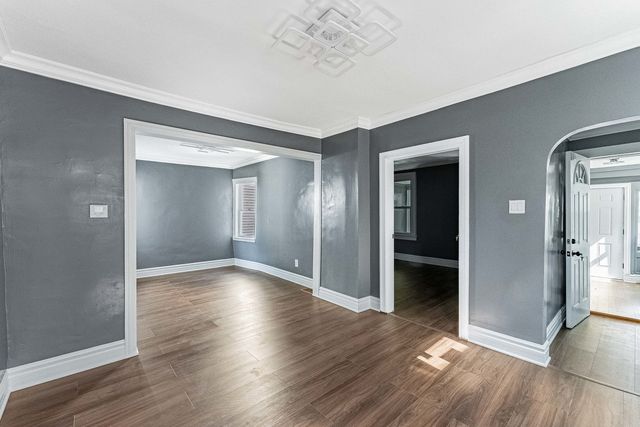 1914 Foster Street, Evanston, IL 60201