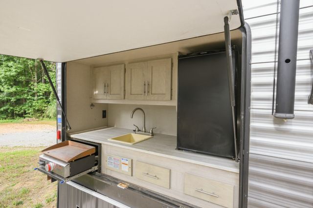 174 Grice Ln, Parsons, TN 38363
